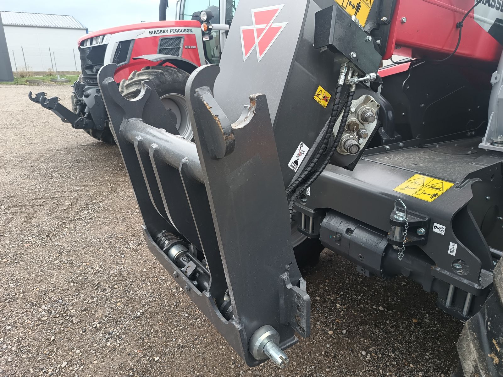 Massey Ferguson TH6030 3