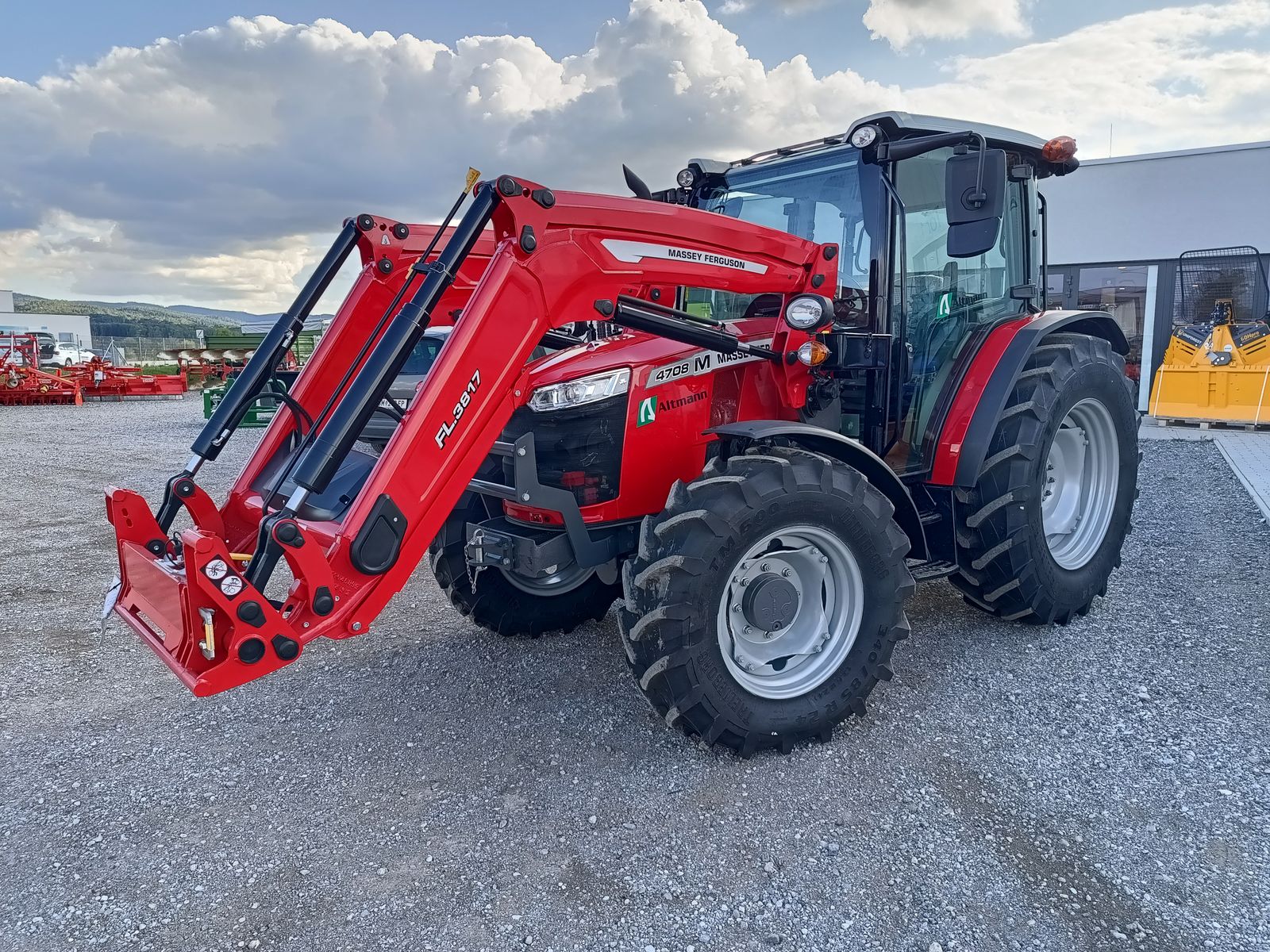 Massey Ferguson MF 4708 M Kabine 1