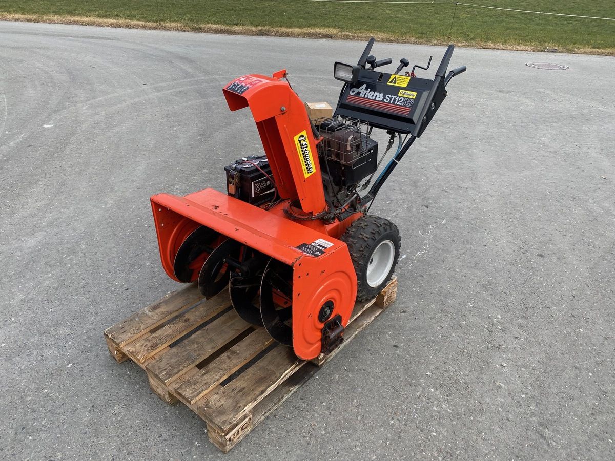 Ariens ST1232 Schneefräse 1