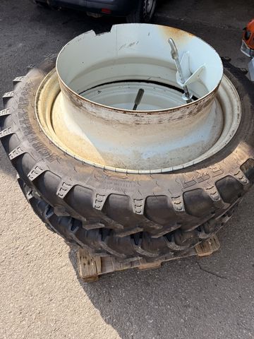 Sonstige 230/95R36