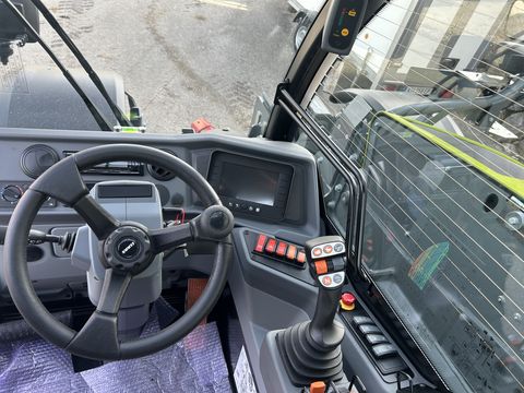 Claas Scorpion 1033