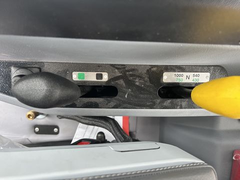 Lindner Lintrac 100 (Stufe 5) 4Rad-Lenkung