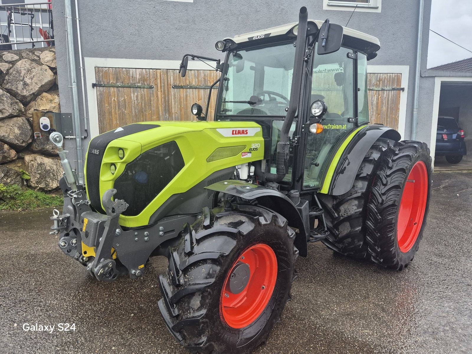 Claas Elios 320 1