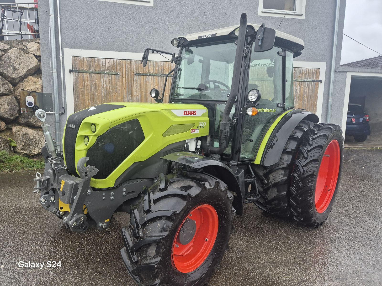 Claas Elios 320 2