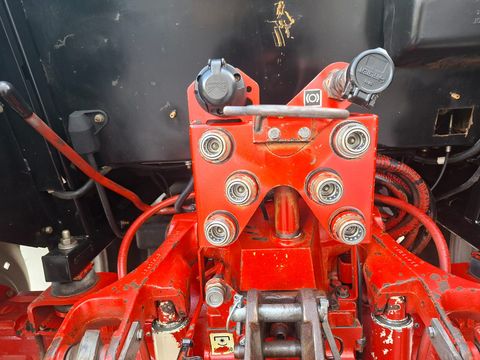 McCormick CX 105 XtraShift