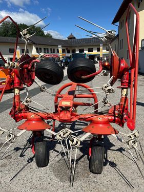 Pöttinger Kreiselheuer 4m mechanisch Klappung + GW