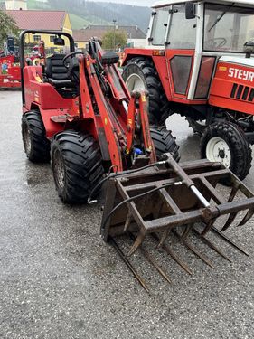 Schäffer 3036 mit Bereifung 31x15,5-15 AS-Profil