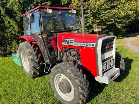 Massey Ferguson 254