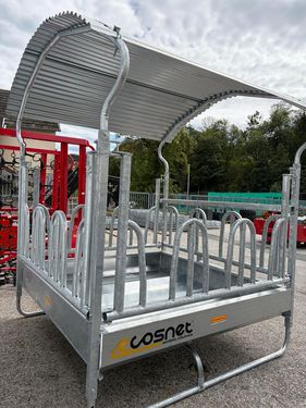 Sonstige Viereckraufe für 12 Fressplätze - Rinder