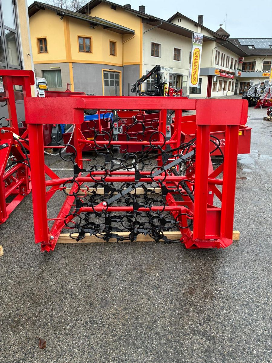 RS Wiesenegge hydraulisch 4m PROFI - AKTION 2