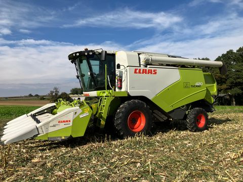 Claas Tucano 420