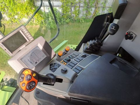 Claas Tucano 330