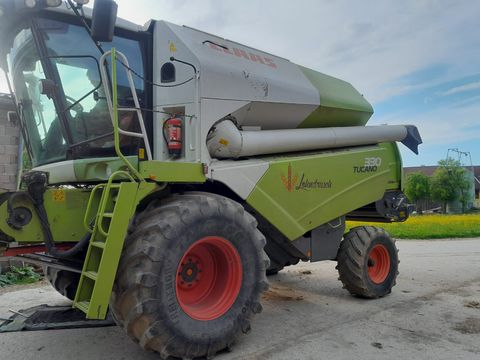 Claas Tucano 330