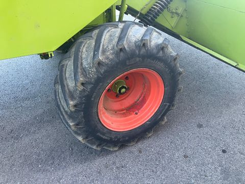Claas Compact 25