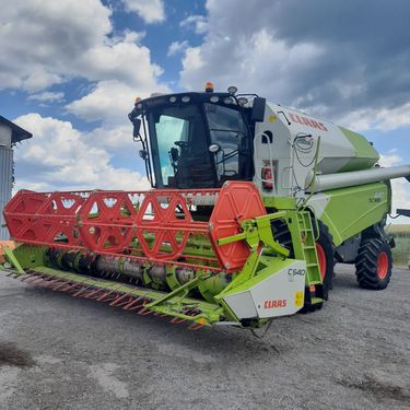 Claas Tucano 440 