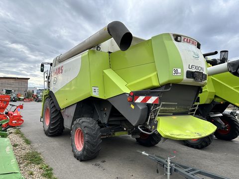 <strong>Claas Lexion 520</strong><br />