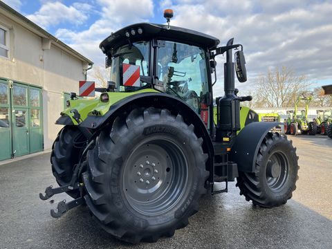 Claas Arion 570