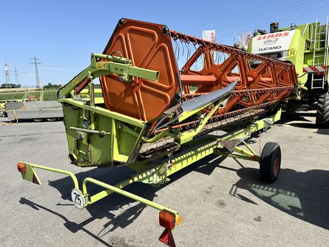 Claas Tucano 320