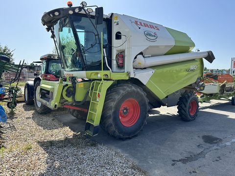 Claas Tucano 320