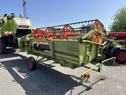 Claas Tucano 320