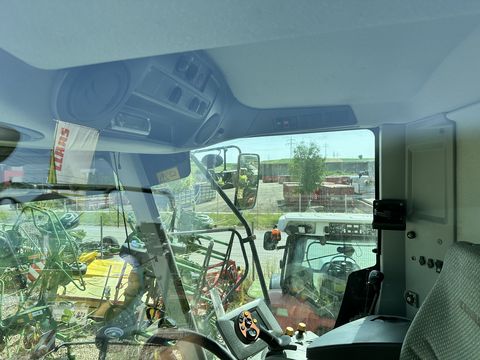 Claas Tucano 320