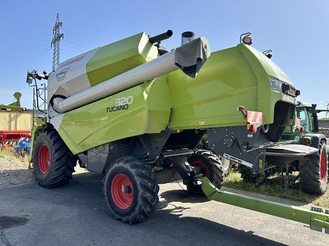 Claas Tucano 320