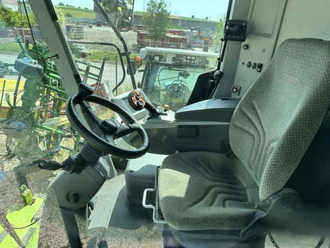 Claas Tucano 320