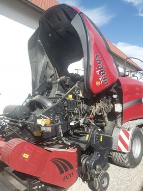 Case IH LB 424R