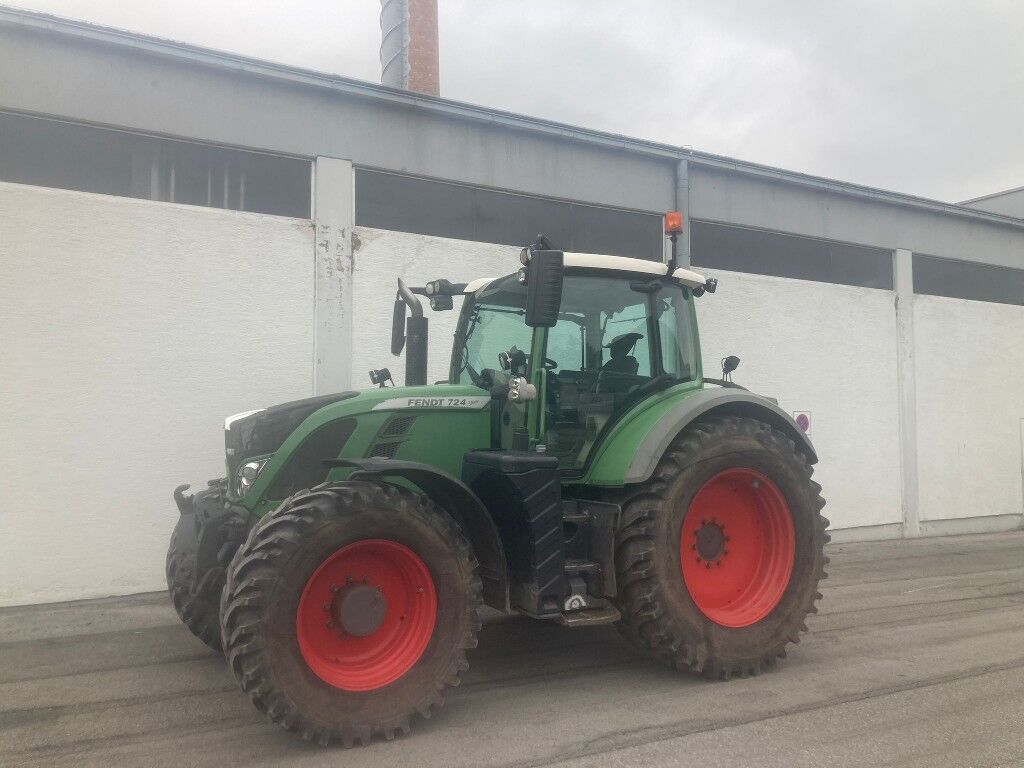 Fendt 724 Profi Plus 2