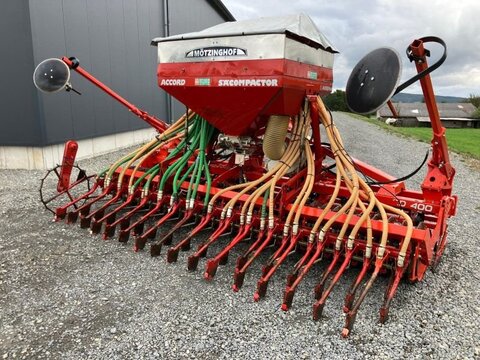 Kuhn CD 400 + ACCORD SÄCOMPACTOR 2