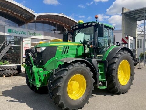 John Deere 6R 215