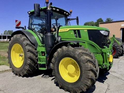 John Deere 6R215