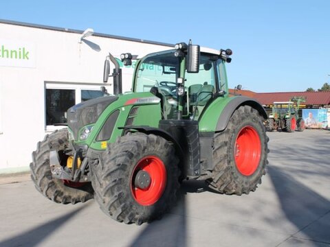 Fendt 724 VARIO S4 PROFI PLUS 2