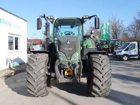 Fendt 724 VARIO S4 PROFI PLUS 3