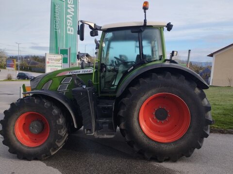 <strong>Fendt 724 Vario S4 P</strong><br />