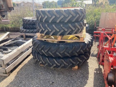 Alliance 270/85 R32 + 270/95 R48