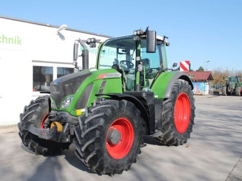 Fendt 724 Vario S4 Profi Plus 2