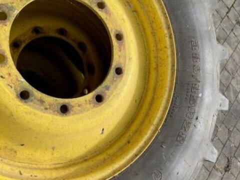 Firestone 380/85 R28 + 380/90 R46 3