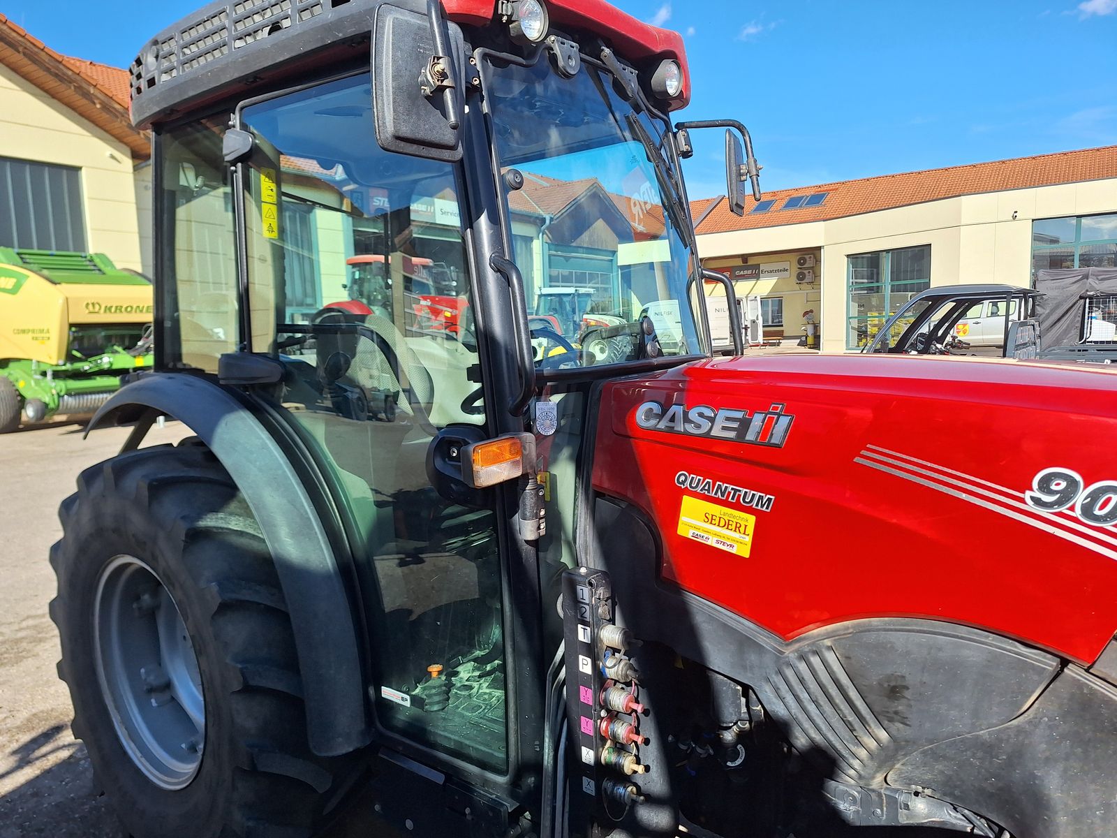 Case IH Quantum 90 N (Stage V) 3