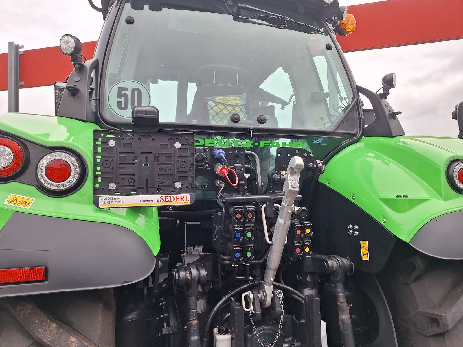 Deutz Fahr 6140.4 TTV (Stage V) 3