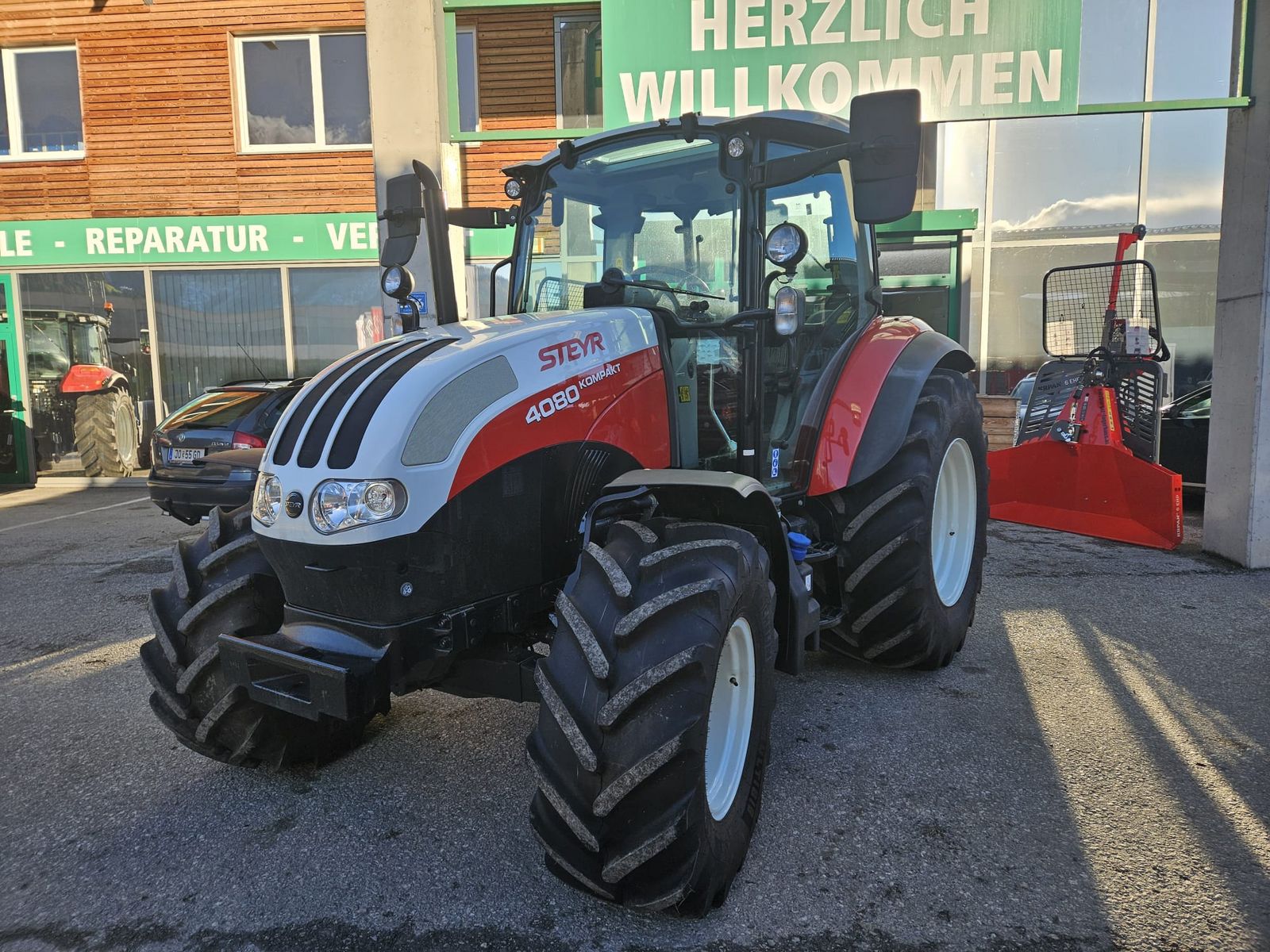 Steyr 4080 Kompakt (Stage V) 2