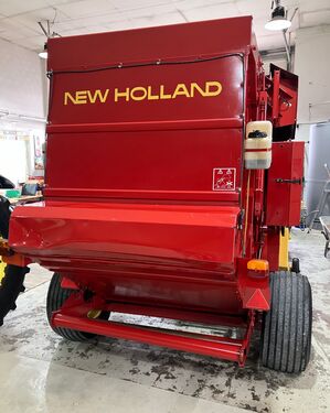 New Holland Rundballenpresse 865