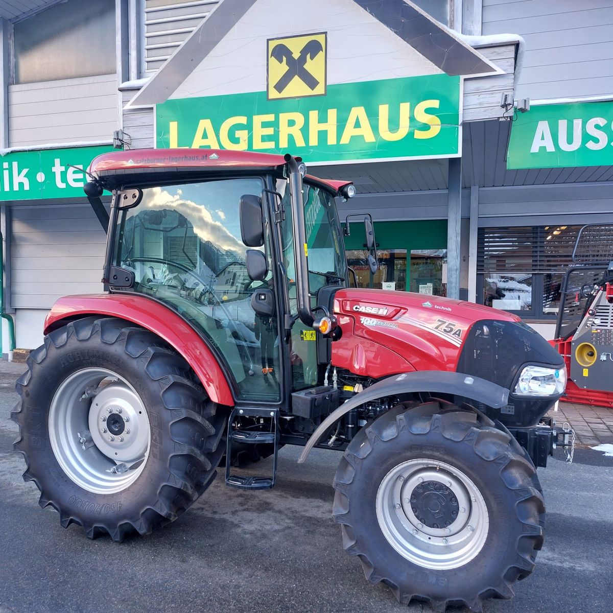 Case IH Farmall 75 A (Stage V) 2
