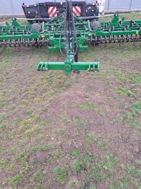 Egyéb Vektor 8 méteres vontatott magágykészítő kombiná