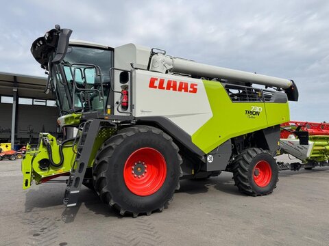 CLAAS Trion 730