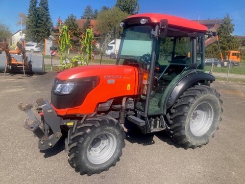 Kubota M 7040 Narrow