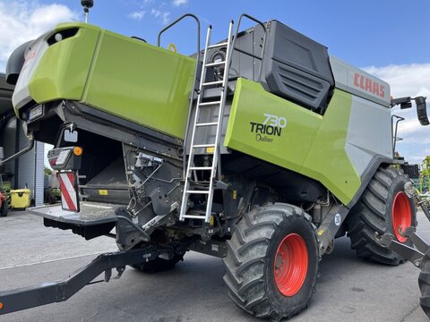 CLAAS Trion 730