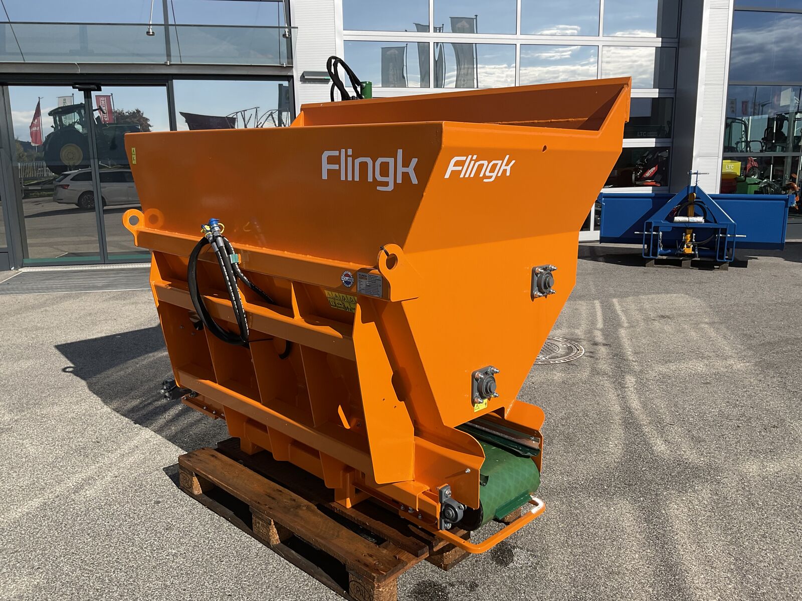 KSS 1500 Einstreugerät 2