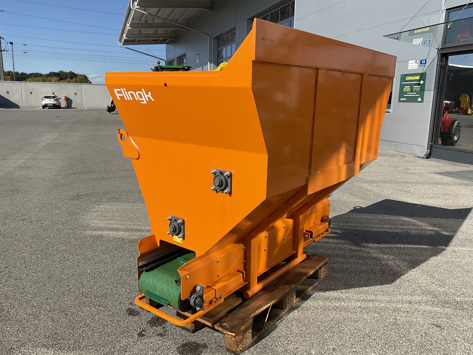 KSS 1500 Einstreugerät 3