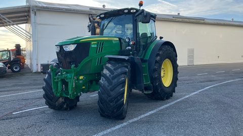 John Deere 6210R